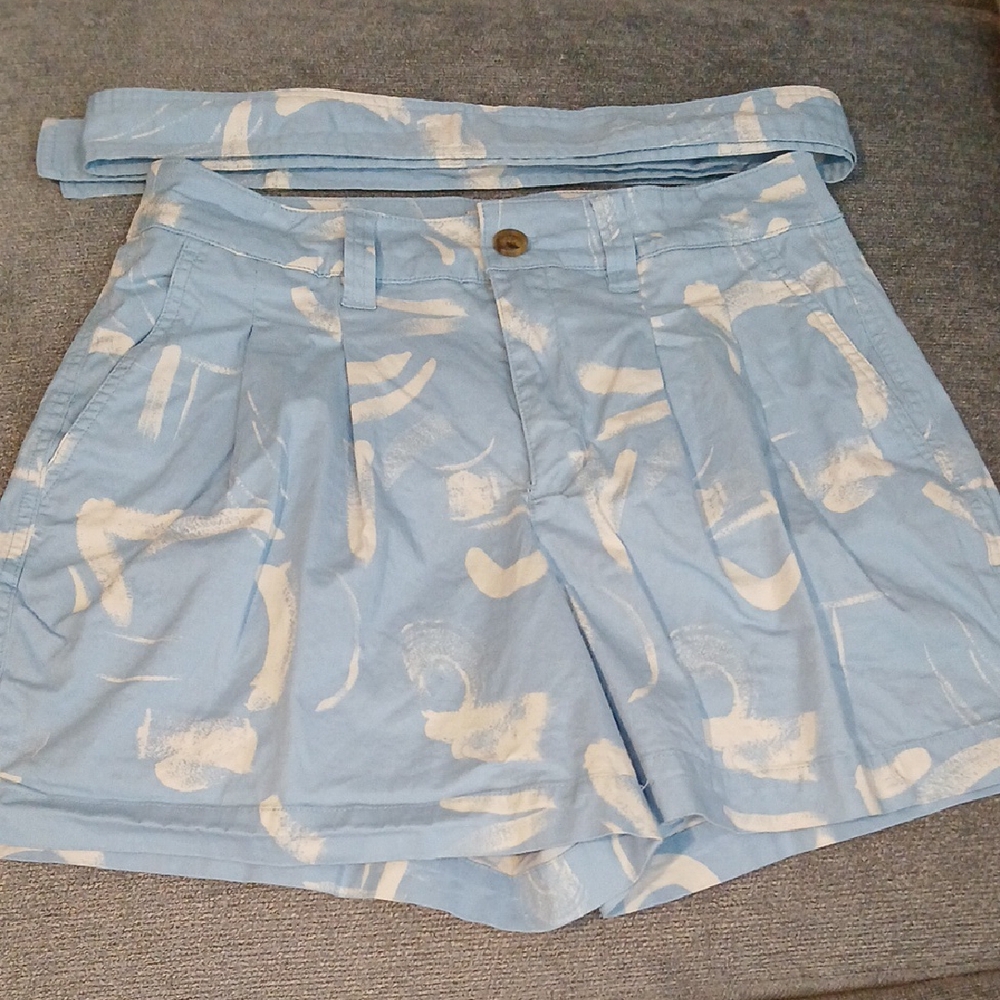 High Waist Blue and White Pleated Shorts